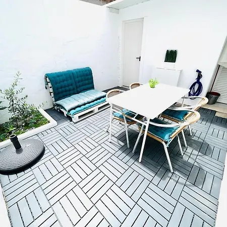 Casa Do Mar - Reconnect - T2 Com Patio Junto A Οβάρ