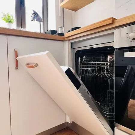 Casa Do Mar - Reconnect - T2 Com Patio Junto A * Οβάρ