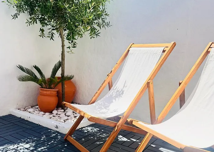 Casa Do Mar - Reconnect - T2 Com Patio Junto A * 欧瓦