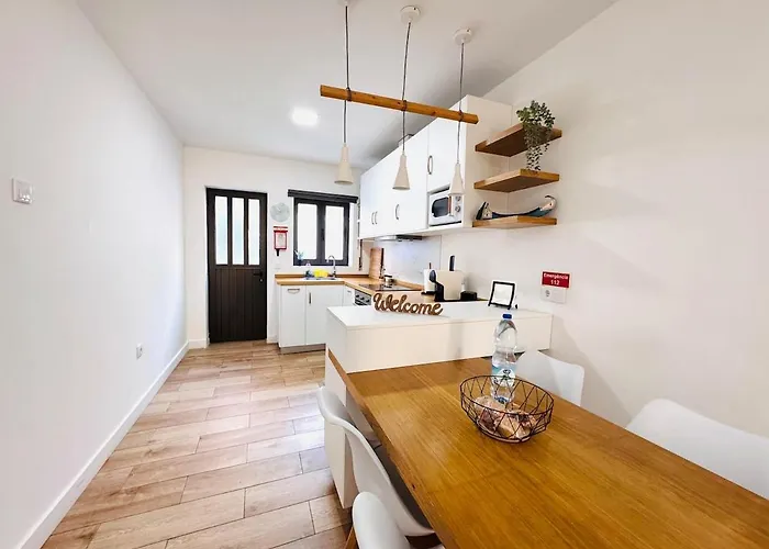 펜션 Casa Do Mar - Reconnect - T2 Com Patio Junto A *